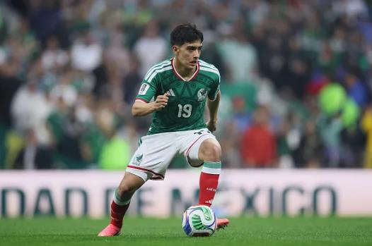 Arsenal đưa sao trẻ Mexico vào tầm ngắm