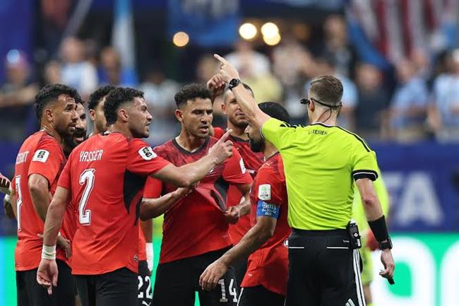 HLV Ai Cập tố trọng tài thiên vị Argentina và Messi