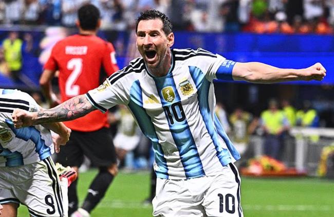 Romero: "Messi xứng đáng giành QBV tới khi giải nghệ"