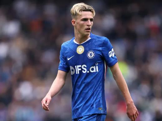 Tiền đạo Chelsea chuyển tới Sporting Lisbon
