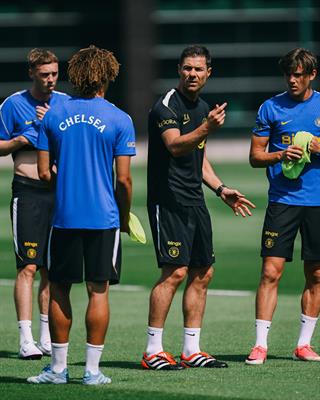 Xabi Alonso có buổi tập đầu tiên cùng Chelsea 1 Xabi Alonso có buổi tập đầu tiên cùng Chelsea 1