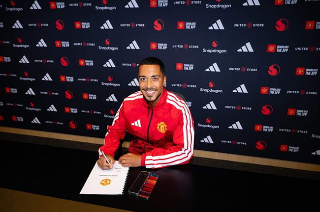 Man United chính thức công bố tân binh Youri Tielemans
