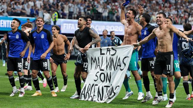 Argentina đối diện án phạt vì giương biểu ngữ về quần đảo Falkland