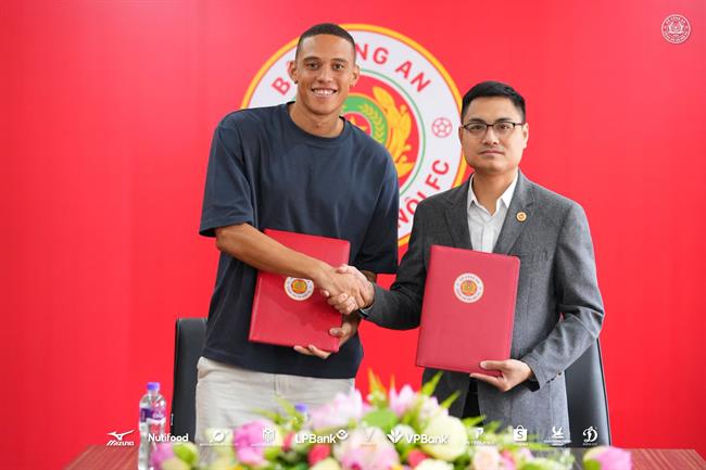 CLB Công an Hà Nội ký hợp đồng với cựu tiền đạo Lazio