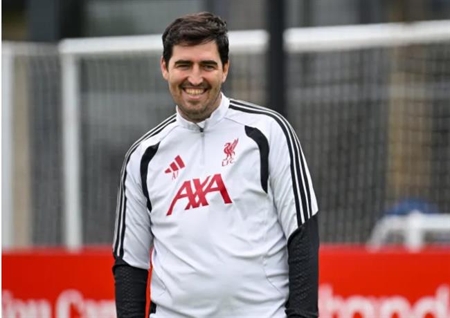 Andoni Iraola được khuyên mang trò cũ ở Bournemouth đến Liverpool