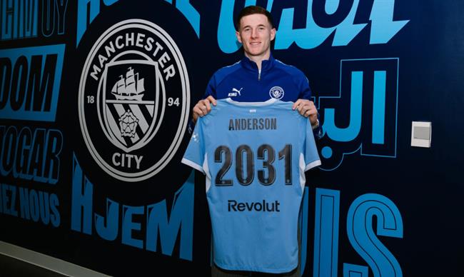 Manchester City trình làng 'bom tấn' Elliot Anderson