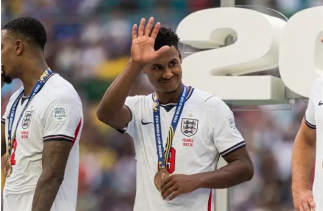MU và Arsenal đưa Ollie Watkins vào tầm ngắm