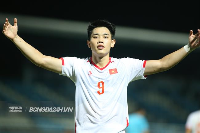 Đình Bắc không đặt nặng thành tích ghi bàn
