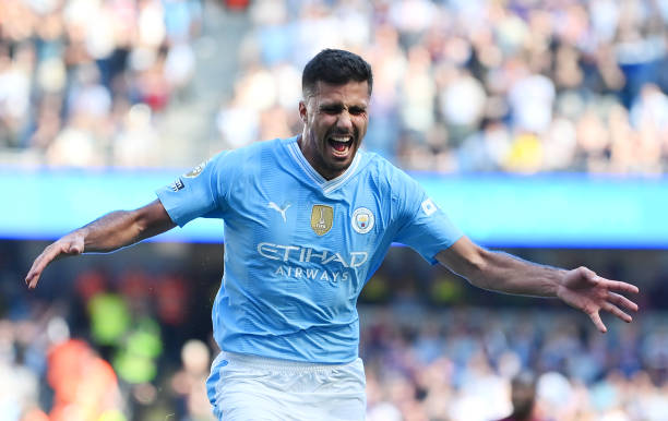 Barca muốn nẫng tay trên Real Madrid vụ Rodri 1 Barca muốn nẫng tay trên Real Madrid vụ Rodri 1