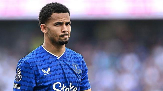 Man United toát mồ hôi khi Everton báo giá Iliman Ndiaye
