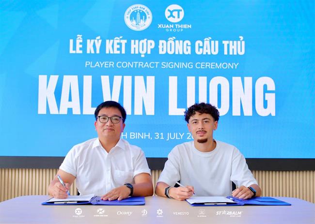 CLB Nam Định trình làng tân binh Việt kiều thứ tư trong hè 2026