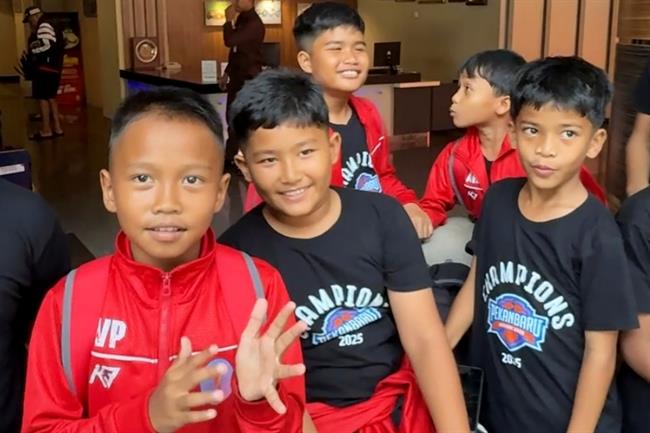 Những mascot nhí Indonesia háo hức chờ đại chiến Việt Nam