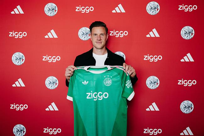 Ter Stegen tiếp tục được Barca cho mượn tới Ajax