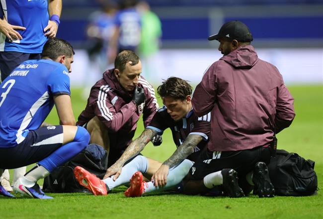 Garnacho chấn thương ngay trận thứ 2 ở Aston Villa