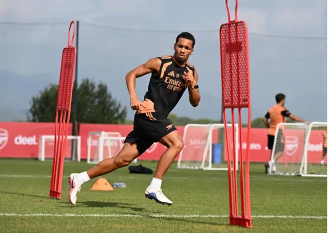 Arsenal chốt giá bán Ethan Nwaneri 1 Arsenal chốt giá bán Ethan Nwaneri 1
