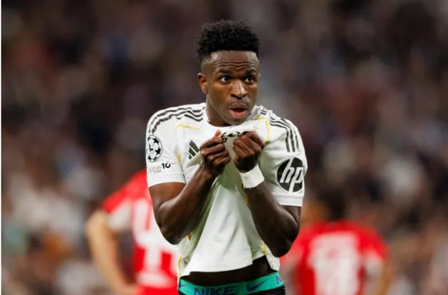 Arsenal chơi lớn vụ Vinicius Junior