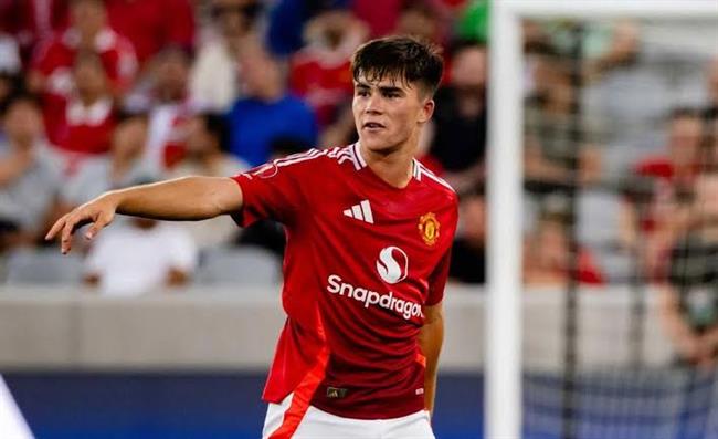 Man United báo động đỏ ở hành lang trái 2 Man United báo động đỏ ở hành lang trái 2