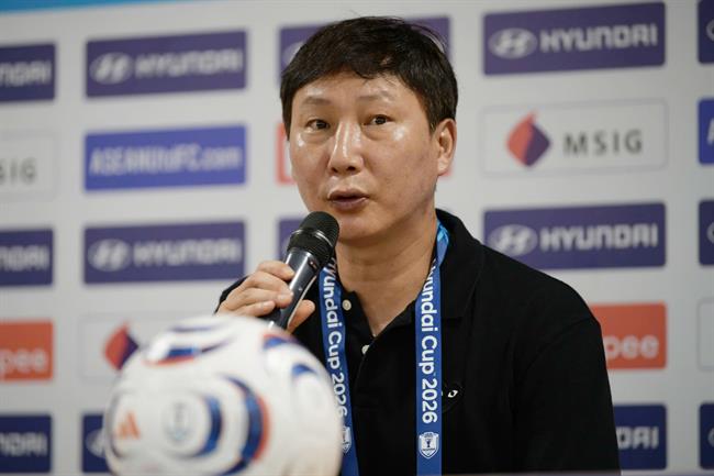 HLV Kim Sang Sik kỳ vọng Đình Bắc vươn tầm Đông Nam Á