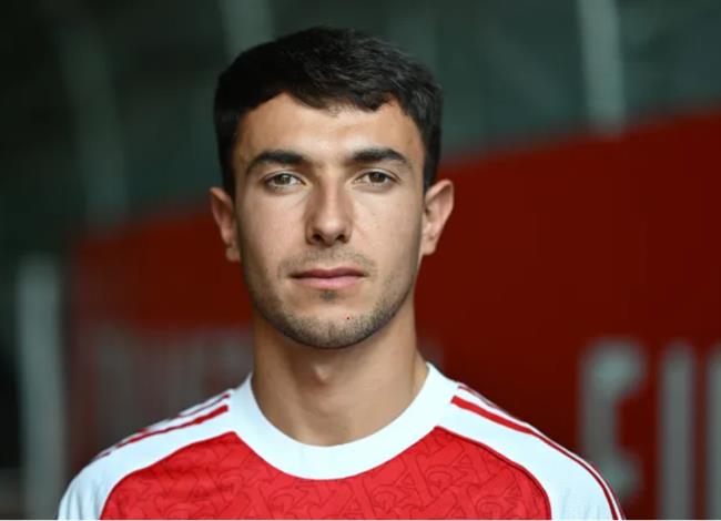 Arsenal chốt giá bán Martin Zubimendi