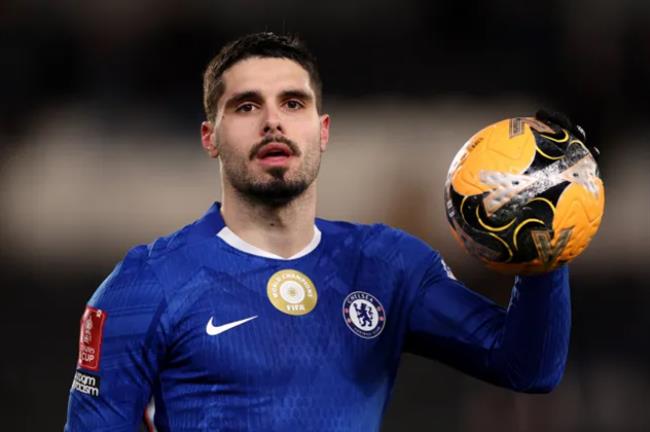Có khoảng cách lớn giữa Man City và Chelsea vụ Pedro Neto