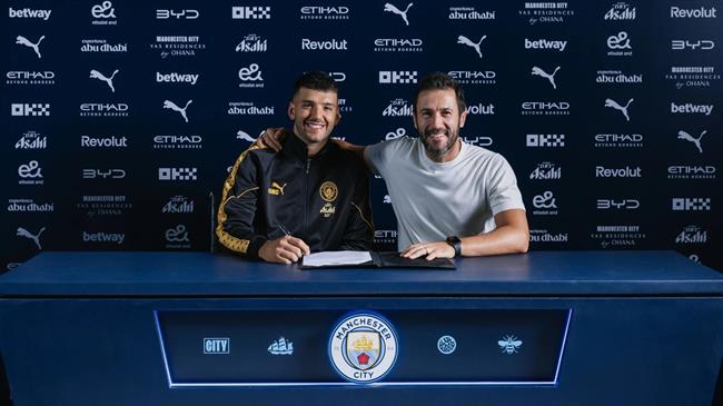 Man City chiêu mộ thủ môn Argentina để dự bị cho Donnarumma