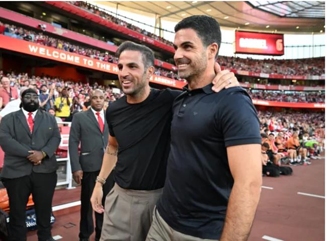 Arsenal có cơ hội lớn bảo vệ chức vô địch Ngoại hạng Anh