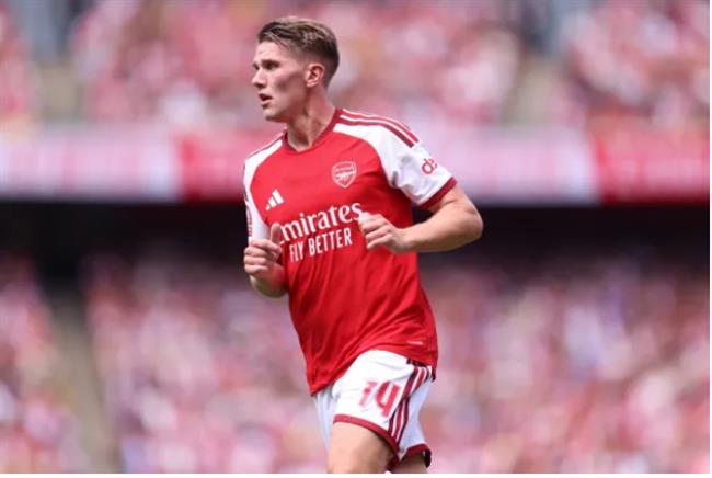Arsenal vẫn cần phải mua thêm tiền đạo