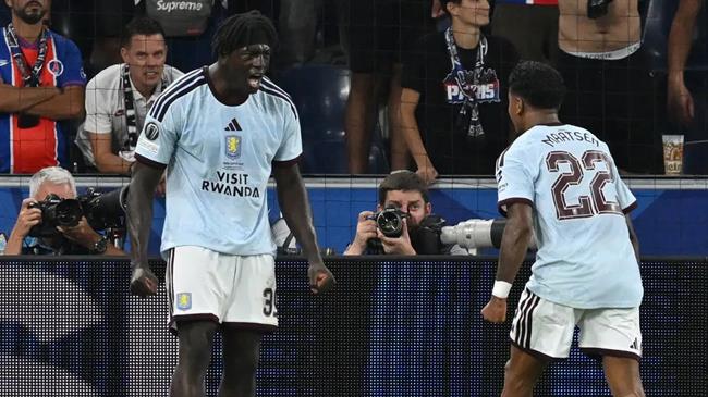 Tài năng 17 tuổi của Aston Villa đi vào lịch sử Siêu cúp châu Âu