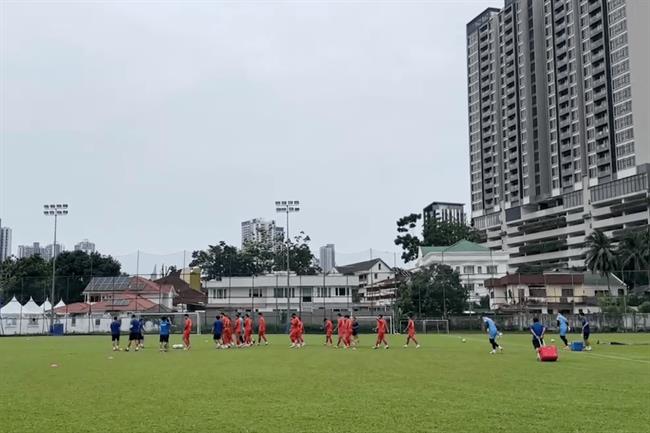 Sân tập giữa không gian mở, ĐT Việt Nam đối mặt thử thách trước trận Malaysia