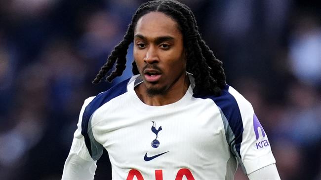 Tottenham đồng ý bán Djed Spence cho Inter Milan