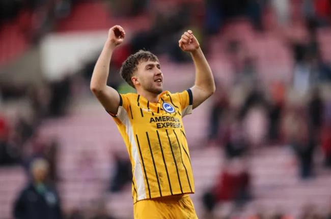 Brighton chốt giá bán Jack Hinshelwood cho MU và Arsenal