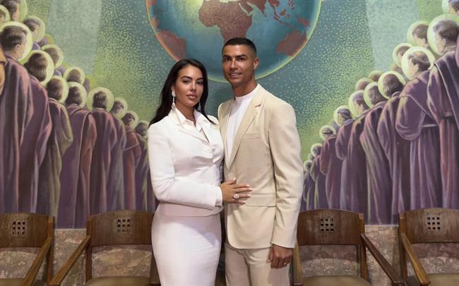 Lễ cưới giản dị của Ronaldo và Georgina: Đó là một giấc mơ