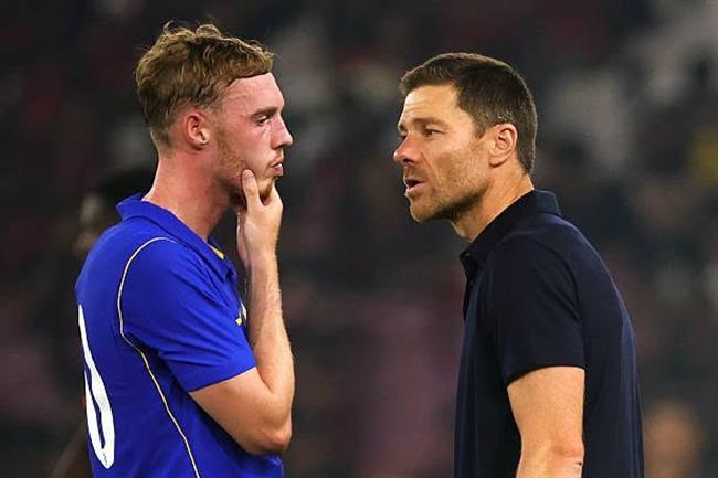 Xabi Alonso tiết lộ cách giúp Cole Palmer hồi sinh