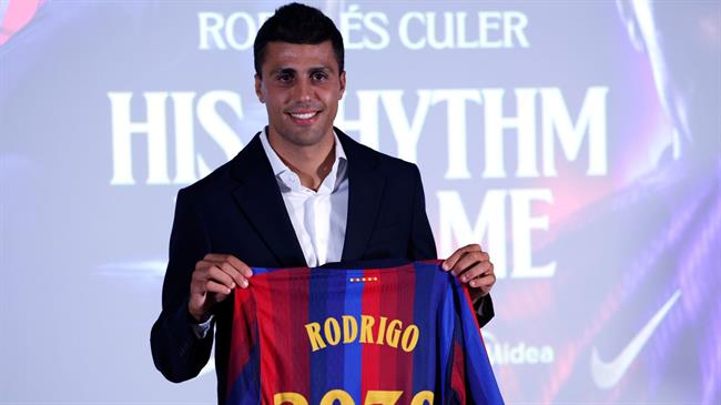Flick: Rodri là số 6 hay nhất và sẽ nâng tầm Barcelona