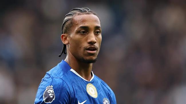 Joao Pedro nhận áo số 9 bị nguyền rủa của Chelsea từ Liam Delap