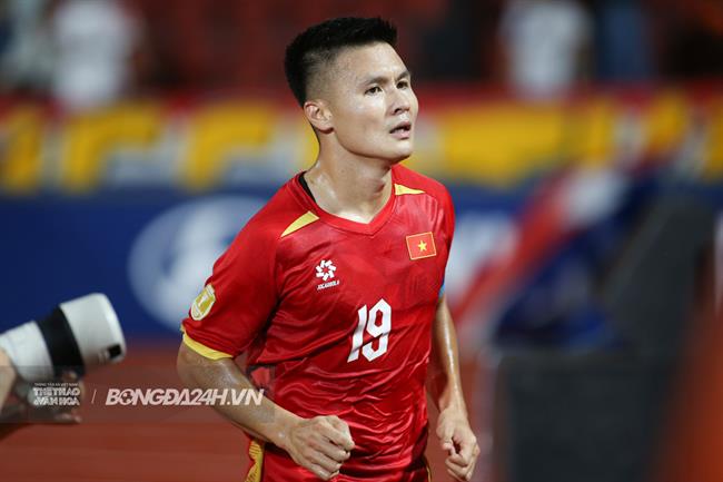 Bàn thắng đầy cảm xúc của Quang Hải vào lưới Thái Lan