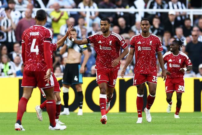 Iraola cho rằng Liverpool xứng đáng có điểm trước Newcastle