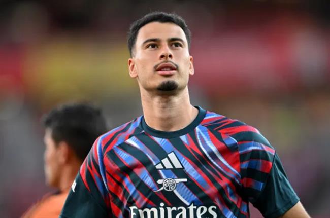 Người cũ chỉ trích kế hoạch chuyển nhượng của Arsenal