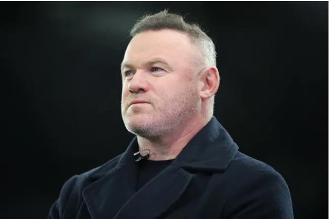 Wayne Rooney muốn Michael Carrick loại 2 cầu thủ trước Ipswich