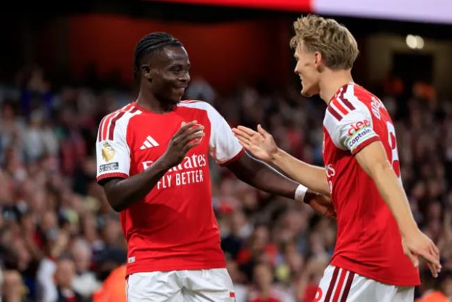 Arsenal có thể giành cú ăn 3 lịch sử