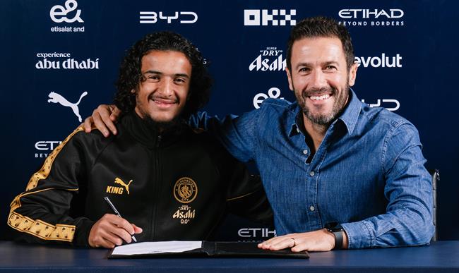 Man City chính thức công bố tân binh Ayyoub Bouaddi