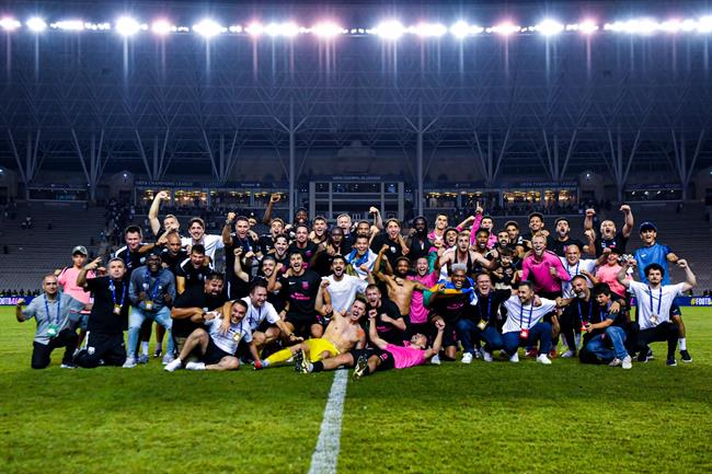 Đội bóng 9 năm tuổi giành vé dự Champions League