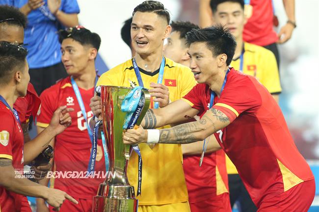 Phần thưởng xứng đáng cho Đoàn Văn Hậu