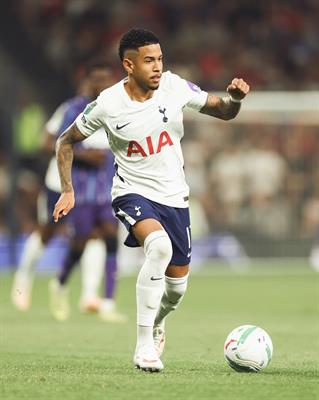 Tân binh Savio ghi bàn ngay ngày ra mắt Tottenham 1