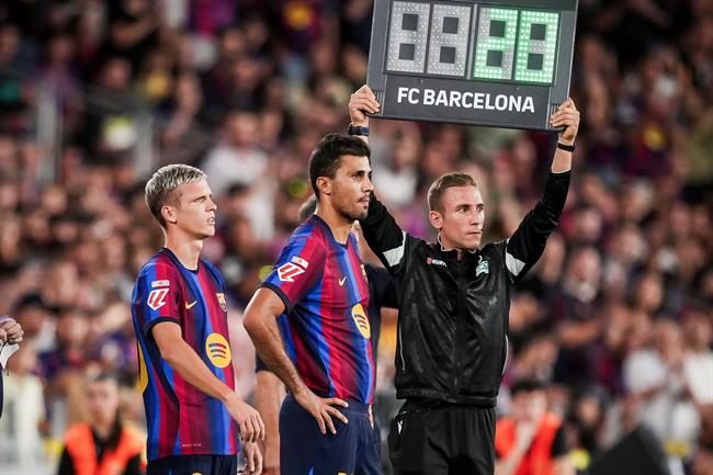 Rodri có màn ra mắt Barcelona