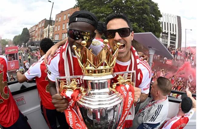 Chỉ có 1 CLB có thể cạnh tranh chức vô địch NHA với Arsenal