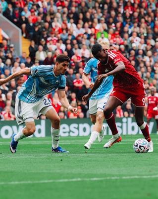 Isak tin Liverpool sẽ sớm quen với lối chơi của tân HLV Iraola 1 Isak tin Liverpool sẽ sớm quen với lối chơi của tân HLV Iraola 1