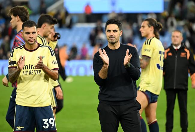 Arteta tự hào về các học trò sau chiến thắng trên sân Villa Park