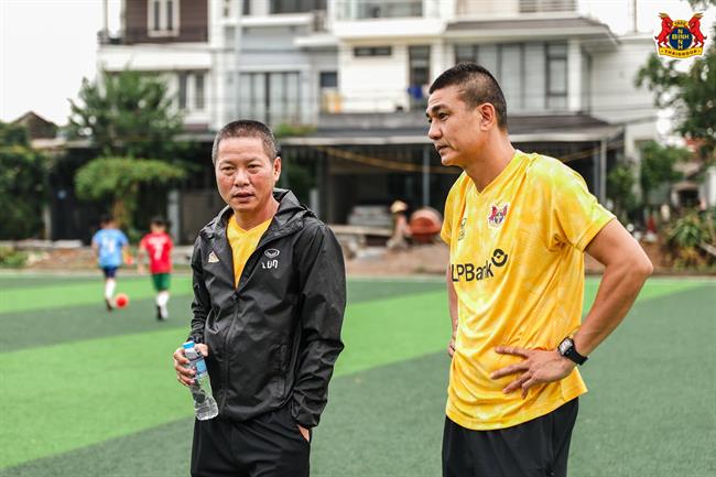V.League 2026/2027: Chờ tài HLV Chu Đình Nghiêm