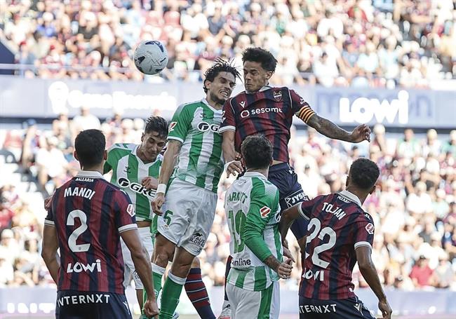 Nhận định Betis vs Real Madrid (02h00 ngày 59) Bài test lớn cho Mourinho 1 Nhận định Betis vs Real Madrid (02h00 ngày 59) Bài test lớn cho Mourinho 1
